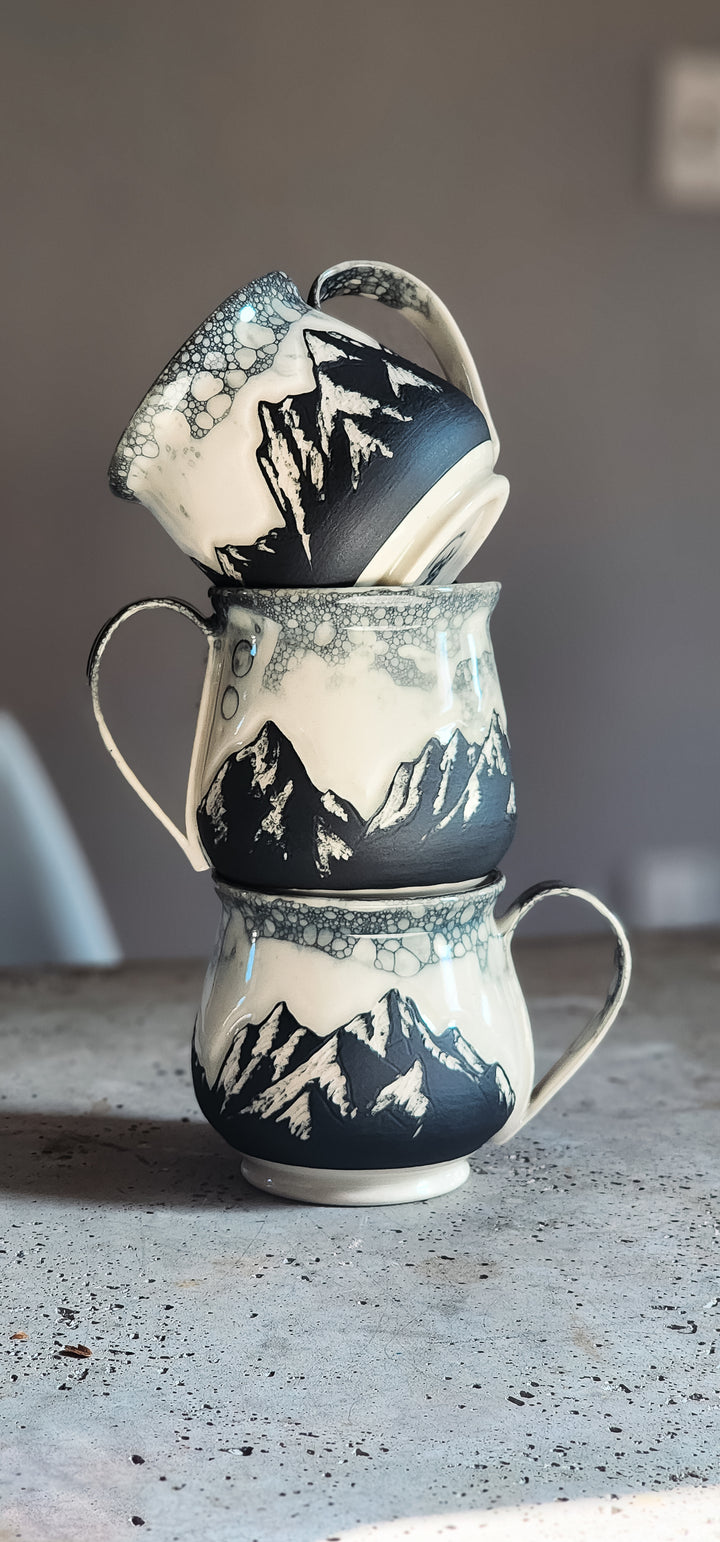 Bubble Mountains mug