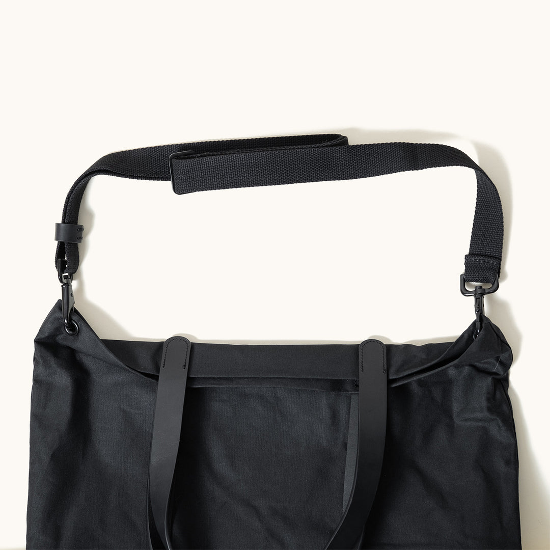 Simple Tote - Onyx (Waxed Canvas)